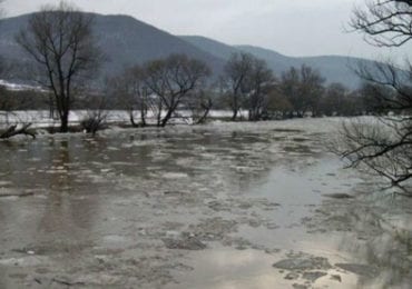 На п'яти закарпатських річках почався паводок