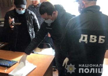 За спробу підкупу поліцейського тячівцю загрожує до 8 років