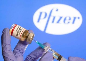 У квітні в Україну надійде перша партія вакцини Pfizer