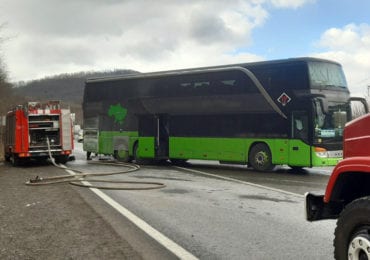 Неподалік Нижніх Воріт загорівся пасажирський автобус