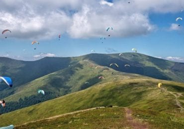 Закарпатських парапланеристів чекають на літньому Кубку Карпат