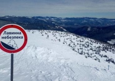 Закарпатців попереджають про сніголавинну небезпеку у горах