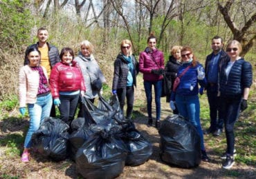 В обласному центрі під час прибирання зібрали 60 кубометрів сміття