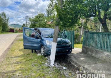 На Закарпатті поліція розслідує аварію, в результаті якої постраждала шестирічна дівчинка