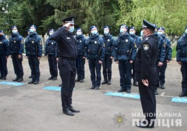 Закарпатські поліціянти подякували нацгвардійцям за спільну службу