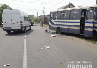 Поліція Виноградова встановлює обставини ДТП за участі велосипедистки