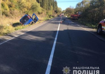 Смертельна ДТП на Закарпатті: зіштовхнулися легковик та вантажівка (ФОТО)