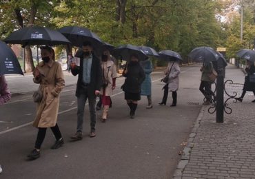 В Ужгороді влаштували мовчазну ходу до Європейського дня протидії торгівлі людьми