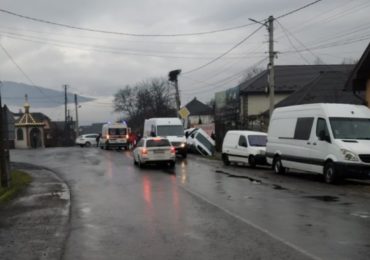 На Свалявщині зіткнулися позашляховик та вантажівка