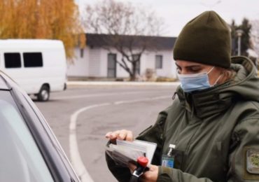 На кордоні зі Словаччиною затримали двох українців, що перебувають у розшуку