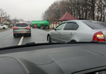 Смертельна ДТП на Закарпатті: зіштовхнулися бензовоз та легковик (ФОТО)