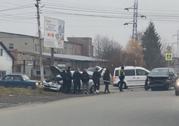 У Мукачеві зіштовхнулися два автомобілі (ФОТО)