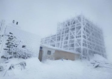 На високогір'ї Карпат сніг та температура повітря -6°С