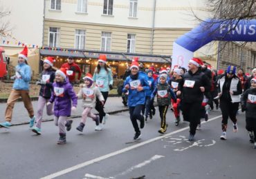 В Ужгороді відбувся благодійний забіг до дня Святого Миколая