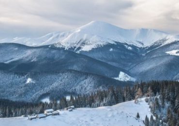 При сходженні на Говерлу загинув турист, є травмовані