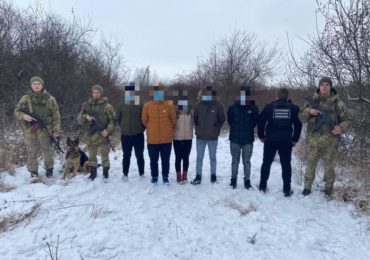 На Закарпатті затримали п'ятьох нелегалів, які намагались незаконно потрапити до ЄС