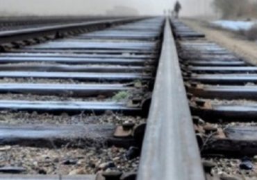 Трагедія у Мукачеві: на переїзді потяг збив чоловіка