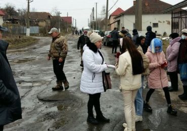 Не відновлювали трасу майже 30 років: жителі села на Закарпатті вийшли на мирну акцію