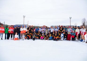 В Ужгороді провели чемпіонат Закарпаття з хокею (ФОТО)