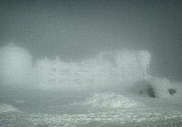 На високогір'ї Карпат температура повітря -6°С