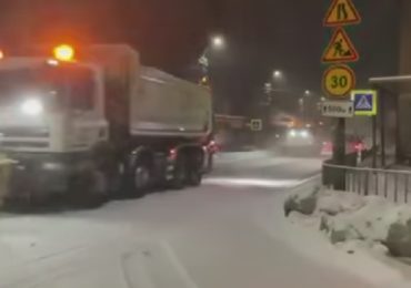 Інтенсивні снігопади: яка ситуація на автошляхах Закарпаття (ВІДЕО)