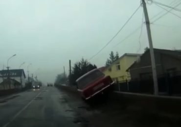 Опублікували відео з місця карколомної ДТП в Ужгороді (ВІДЕО)