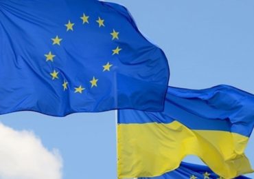 Європарламент рекомендував надати Україні статус кандидата на вступ до ЄС