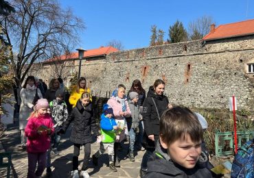 Екскурсію-квест для дітей вимушених переселенців провели в Ужгородському Скансені