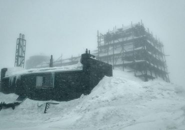 У Карпатах дощ та мокрий сніг: температура повітря 0°C