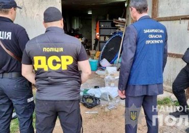 На Закарпатті припинили діяльність наркоугруповання, що займалося збутом наркотиків (ФОТО)