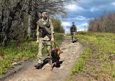 25 правопорушників та 4000 пачок сигарет затримано на західному кордоні