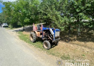 На Ужгородщині жінка травмувалася, випавши з саморобного трактора з п'яним водієм (ФОТО)