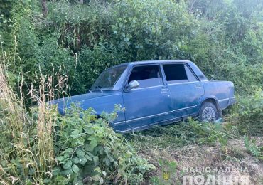 Двоє закарпатців побили сусіда та потрапили в ДТП: усіх учасників конфлікту госпіталізували (ФОТО)