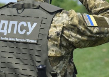 Махінації з житлом Держприкордонслужби в Ужгороді: підозрюються троє осіб (ВІДЕО)