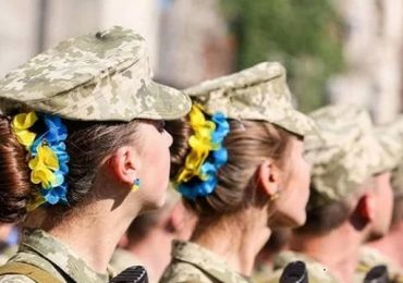 Жінок братимуть на військовий облік лише за їхньою згодою – Генштаб