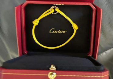 На митному посту «Тиса» вилучили незадекларовані ювелірні прикраси від CARTIER та інші брендові речі