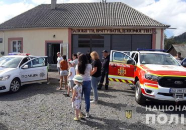 Ювенальна поліція Закарпаття допомагає дітям переживати спричинений війною стрес