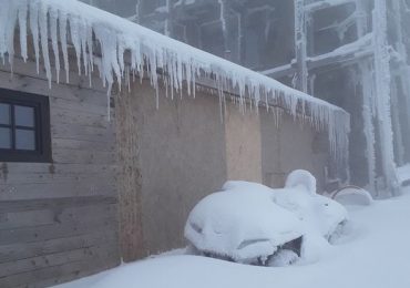 На високогір'ї Карпат температура повітря -2°C