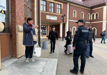 На Закарпатті правоохоронці закликають громадян не ігнорувати сигнали повітряної тривоги