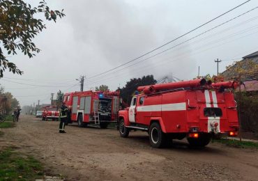 Закарпатські вогнеборці ліквідували пожежу в житловому будинку