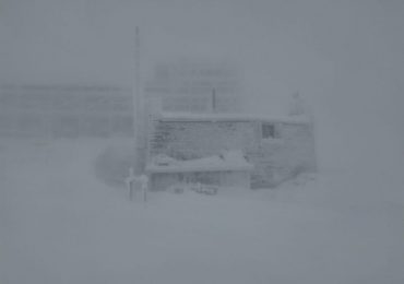 На високогір'ї Карпат температура повітря -7°С та обмежена видимість