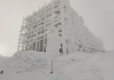 На високогір'ї Карпат тримається температура повітря -10°C