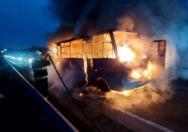 Ніхто з людей не постраждав: подробиці загоряння рейсового автобуса на автошляху Київ-Чоп