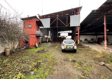 Поліцейські Ужгородщини затримали зловмисника за крадіжку електрокабелю