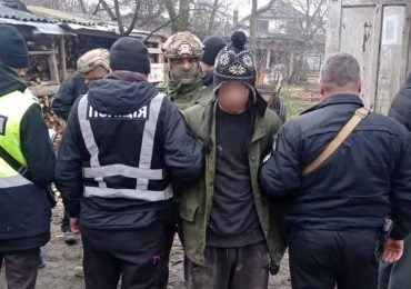 На Хустщині затриманому поліцією наркоторговцю обрано запобіжний захід