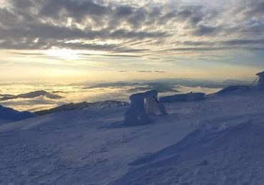 На високогір'ї Карпат температура повітря -3°