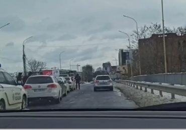 В Ужгороді трапилася ДТП за участі кількох автомобілів (ВІДЕО)