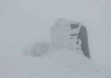 На високогір'ї Карпат температура повітря -3°C