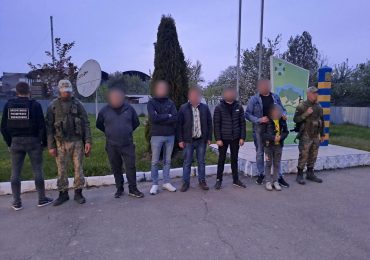 На Закарпатті прикордонники зупинили 14 порушників кордону