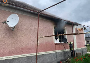 Вогнеборці Мукачева врятували від знищення житловий будинок